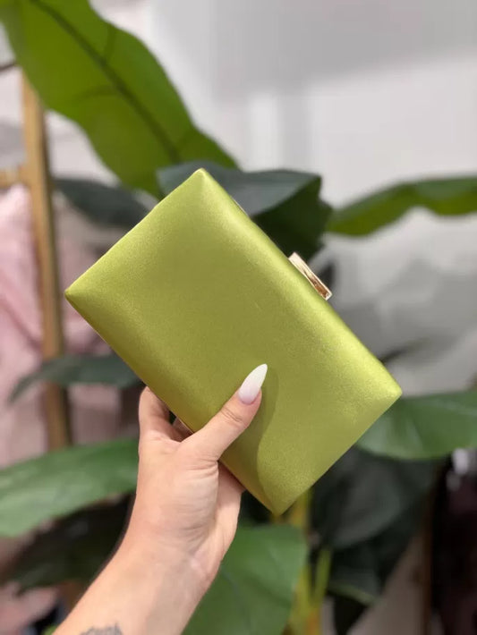 CLUTCH MUSA PIEDRECITAS