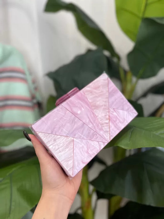 CLUTCH TRIANGULOS NACAR