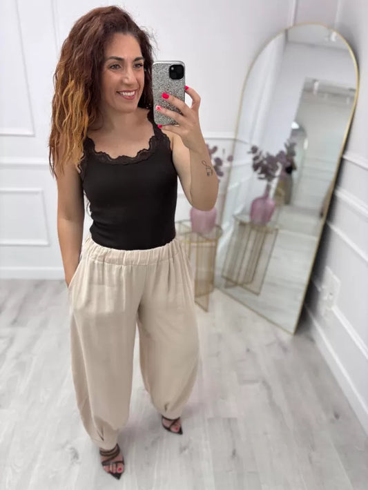 TOP CLAUDIA CANALE